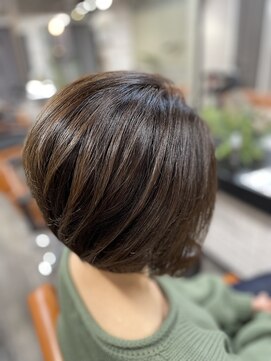 ヴェアリ 鷺沼(var y) つやっつやショートボブ☆