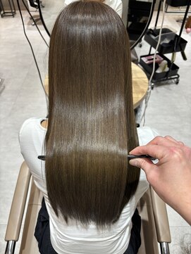 ジーナ 京都駅前(Zina) オリーブベージュ