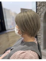 リーオオサカ(Lee Osaka)&nbsp;【Lee大阪店】ショートレイヤー×ブリーチカラー/新出