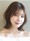 表参道白髪ぼかしハイライトくびれショートボブグレーベージュ