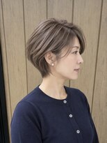 サニー(SUNNY) 上品ハイライトショートボブ