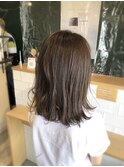 暗髪×ミディアムロブ×透明感イルミナカラー