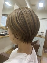 エルフゥ(Elle fou)&nbsp;襟足すっきり旬ショート