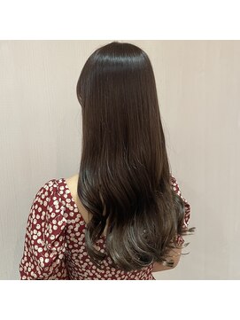 フェリア 梅田(FERIA) 【梅田 茶屋町】艶感ブラウンカラー