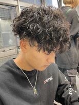 フィフス 原宿(fifth)&nbsp;波巻きスパイラルパーマニュアンスパーマツイストパーマ刈り上げ