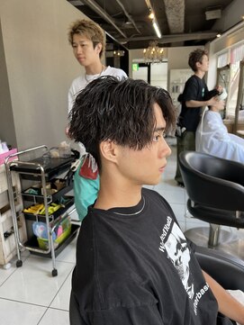 アイズ 海老名(AIZU) ツイストスパイラルパーマ ツイストパーマ スパイラルパーマ