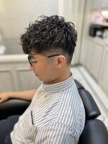 ミリオンバックス 上野(Million Bucks)&nbsp;スペインカールツイストスパイラルパーマツーブロック　フェード