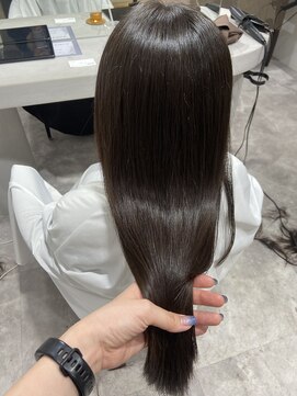 エレン 池袋(ElEn.) 髪質改善/暗髪/小顔カット/似合わせカラー/エレン池袋