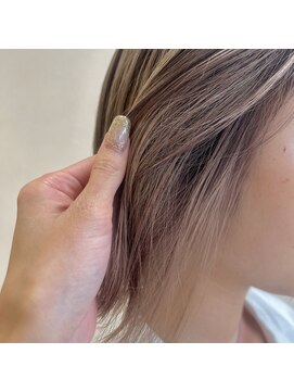 アッシュ 北千住店(Ash) ミルクティーベージュ