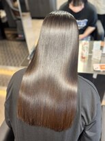 ユーザ(YUZA)&nbsp;地毛風ナチュラルストレート × 艶髪髪質改善