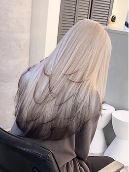 アンドソー 池袋(&so.)の写真/高いブリーチ技術で理想の髪色を叶える♪厳選されたこだわりの薬剤でダメージレスに艶髪ハイトーンに◎