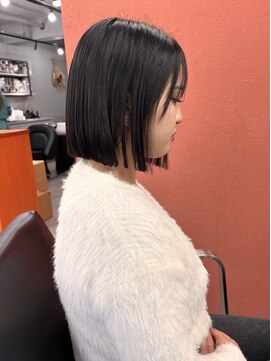 レブ 三条河原町(Reb,) 丸くならない切りっぱなしボブ