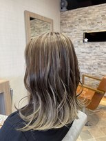 モアヘアー(MORE-HAIR)&nbsp;透明感ハイライト
