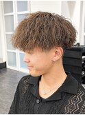 ツイストブラウンカラー