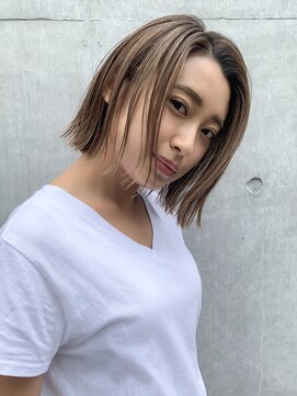 ミィ 表参道(mee.) 【mee.】ハセガワヒトシ極細ハイライト大人ボブ