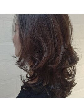 イーチ ヘアーアンドトータルビューティ(each hair&total beauty) ウルフカール★担当　相川美緒