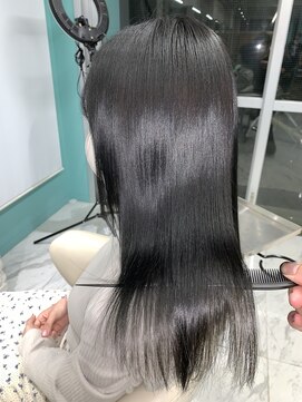 リーホリエ(Lee Horie) シルキーストレート