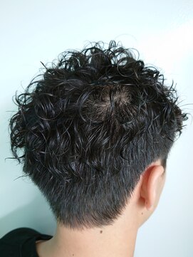 ヘアジーナ(Hair Jina) メンズスパイラルパーマ☆