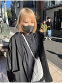 ホワイトグレージュ コンマヘア くすみブルー ダークアッシュ
