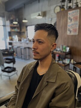 バーバートモシビ(BAR BER TOMOSHIBI) アップバングショート