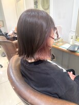 ネオリーブアイム 横浜西口店(Neolive aim)&nbsp;シアピンク 見せるインナーカラー 切りっぱなしボブ【横浜】k