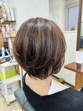 初めてでもスタイリストの指名は可能ですか？女性スタイリストなどの希望はできますか？