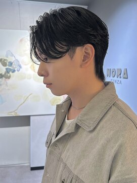 ノラ ギンザ(NORA GINZA) ダウンパーマニュアンスパーマセンターパートコンマヘア髪質改善