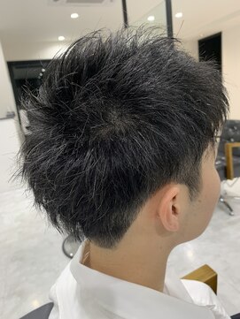 ディティール(Detail) 2ブロック×アップバングショート