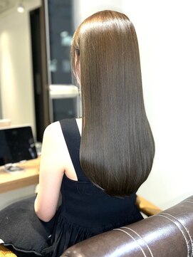 アールサロン アネックス 名駅(Rr SALON ANNEX) 赤みを抑えたオリーブカラー♪