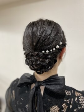 セニシエンタ(CENICIENTA) シニヨン