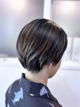 コハク(COHAQ BEAUTY AND RESORT) ハンサムショート/大人ショート/襟足スッキリショート/湘南