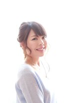レーヴ バイ ヘアメイクカリス(reve by Hair make Charis) 編み込みアレンジ