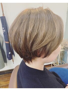 エリシオン(ELYSION) ショートボブ
