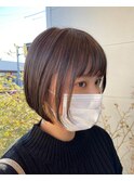 マロンカラーのミニボブ