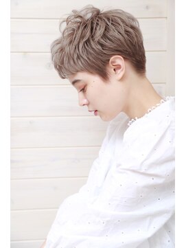 オーシャン(Ocean) [OCEAN Hair&Life藤原純] 分け目なしヌーディーカラーショート☆