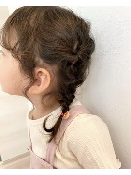 アメイジングヘアー 中沢店(AMAZING HAIR) くるりんぱ三つ編みアレンジ/ヘアアレンジ/ヘアセット/女の子