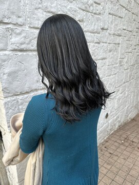 ラミ(L'ami) 艶感クリアブラック/大人地毛風カラー/ブリーチなし