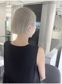 ホワイトベージュ×ハイトーンカラー×切りっぱなしボブ☆ 3