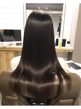 カミケンガレリア(kamiken. galleria) エイジング暗髪さらツヤまとまるストレート【カミケンガレリア】