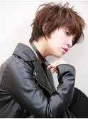 ショートヘアスタイル