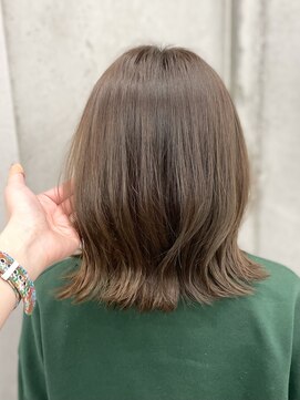 ミリィバイアヤラ 船橋店(MIRYI by ayala) 【AINA】ブリーチ無し/ミルクティーカラー/12レベル/ボブルフ