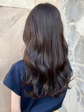 イチゴイチ(151e) 【151e_戸塚】*フェミニティカール+チャコールグレー*