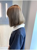 10代20代ミルクティーベージュボブ