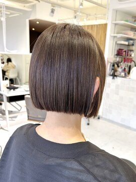 ネオリーブウリ 二子玉川店(Neolive uri) カールセミディシアーカラーレイヤーカット[二子玉川]