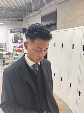 リミットバイアフィナー 大宮店(limit by Afinar) ビジネスヘア/フェード/スキンフェード/フェードカット/メンズ