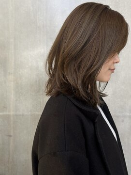 ライン(LINE) olive beige