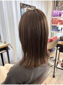オリーブグレージュ外はねスタイル