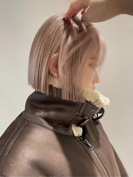 シキ 渋谷(siki) ベージュカラー/ブリーチなしダブルカラー/赤 み消し/渋谷/原宿