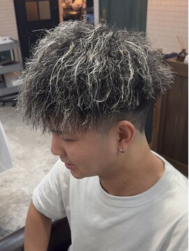 ツイストパーマ×ホワイトメッシュ　京都　山科