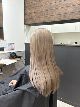 ヴァイラル(VIRAL) アッシュベージュ